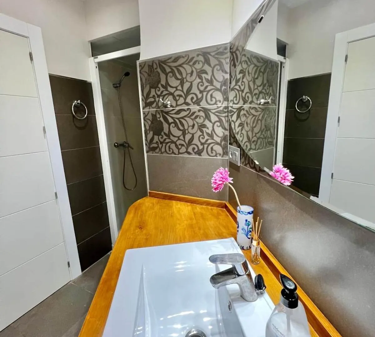 Apartment Square Central Flat La Herradura  Spanien